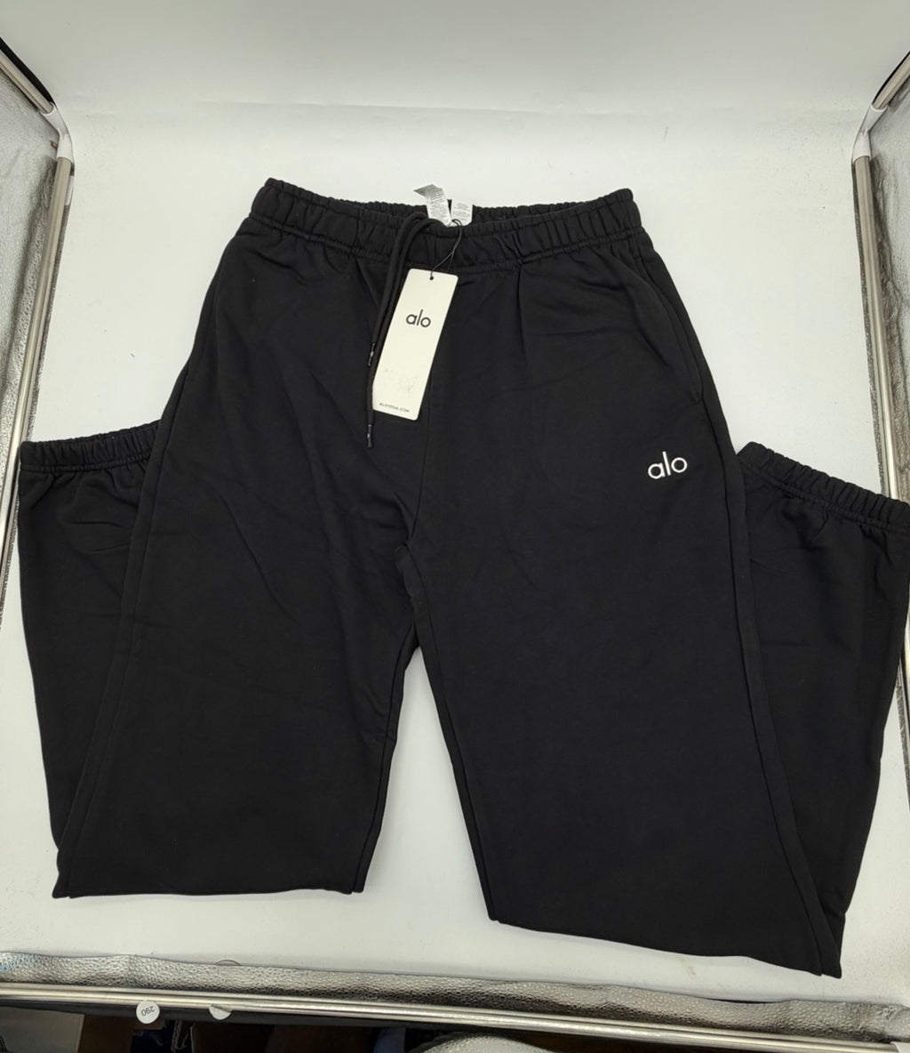 ALO Yoga Accolade Cuffed Sweatpants - Black | Men's