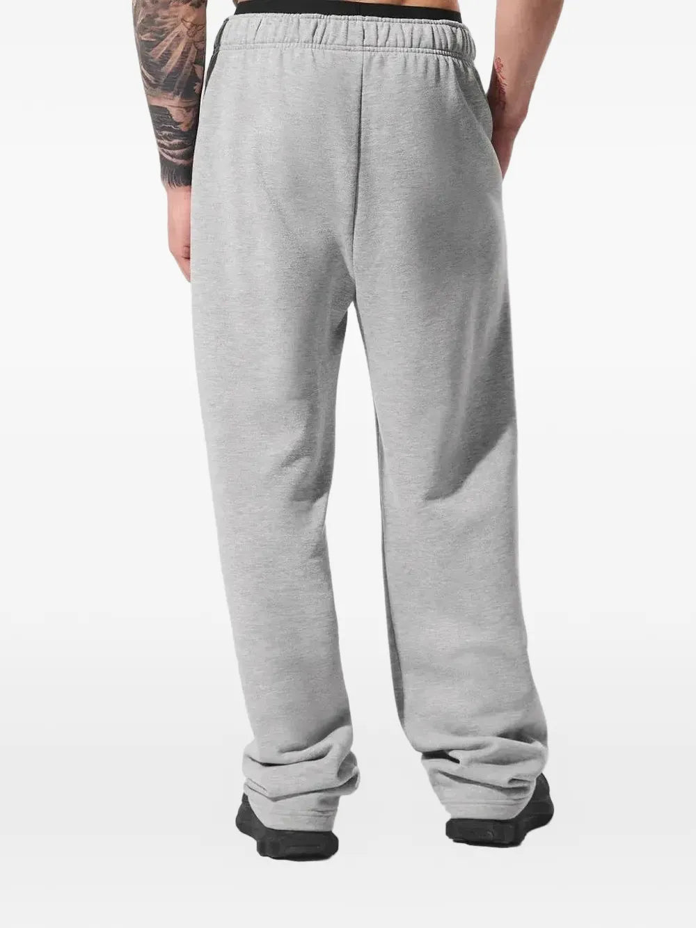 ALO Yoga Accolade Straight Leg Sweatpants -  Grey | Men's