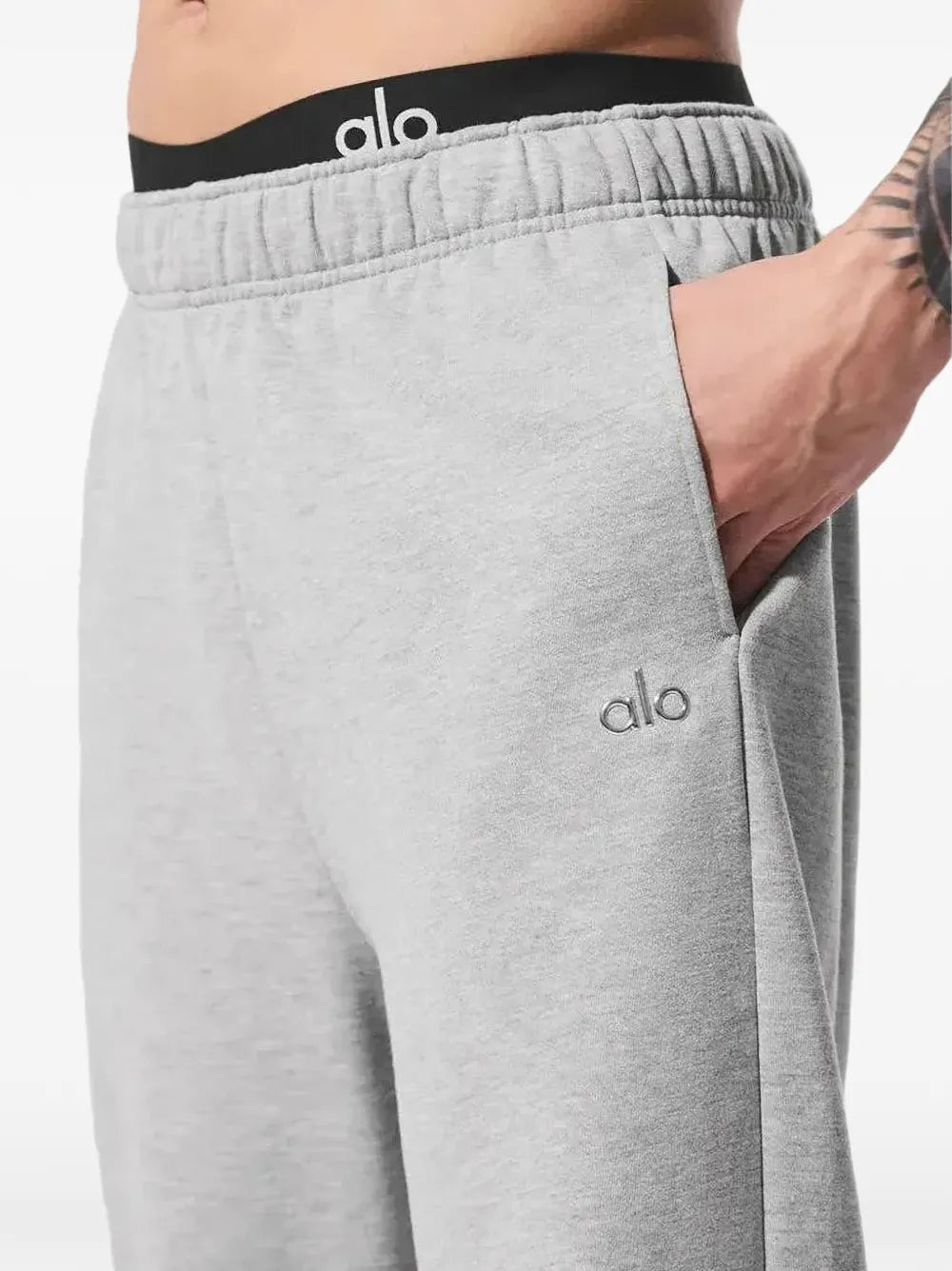 ALO Yoga Accolade Straight Leg Sweatpants -  Grey | Men's