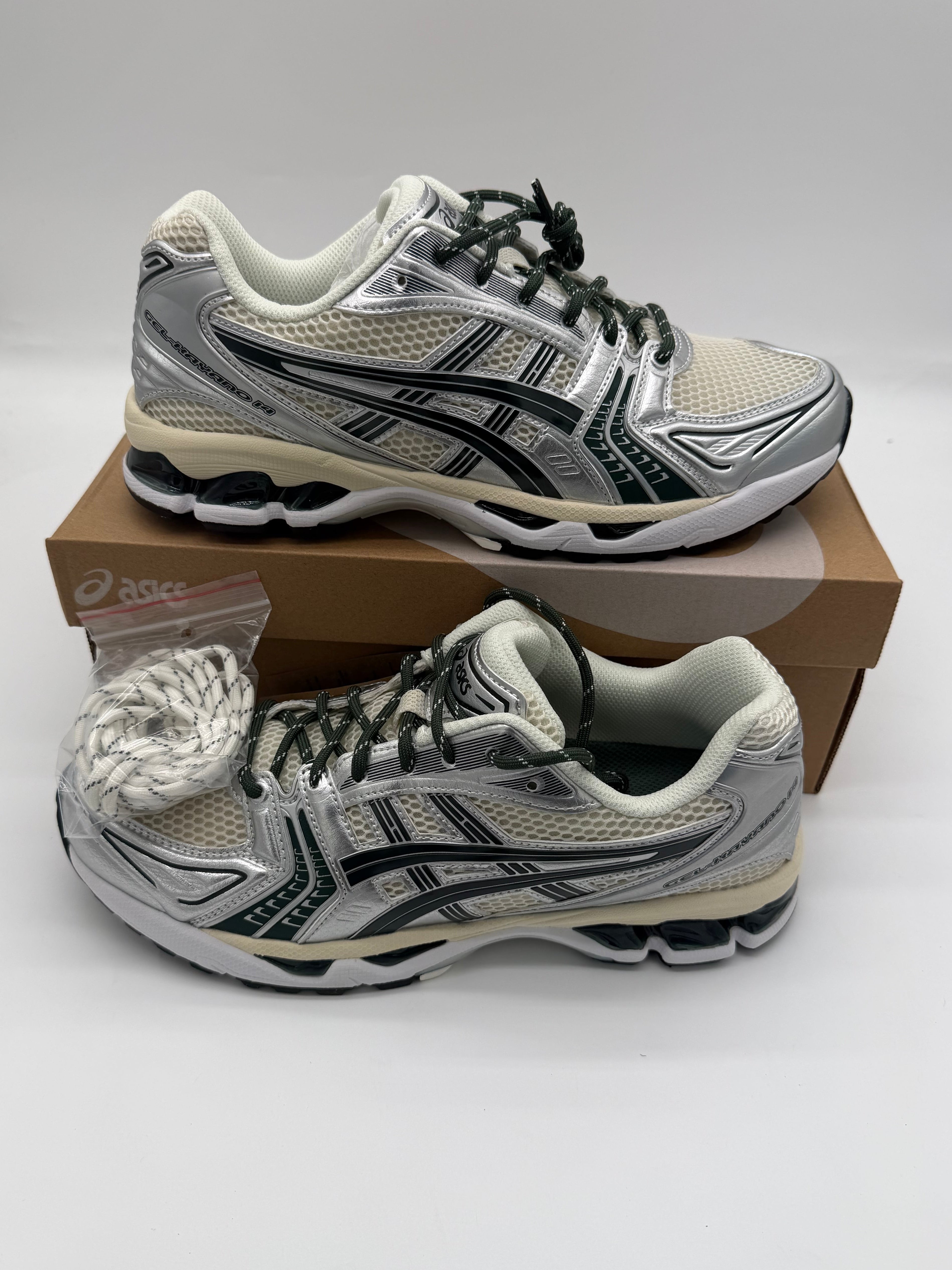 ASICS Gel-Kayano 14 - Cream / Scarab