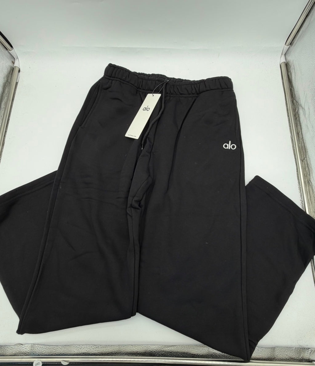 ALO Yoga Accolade Straight Leg Sweatpants - Black | Men's