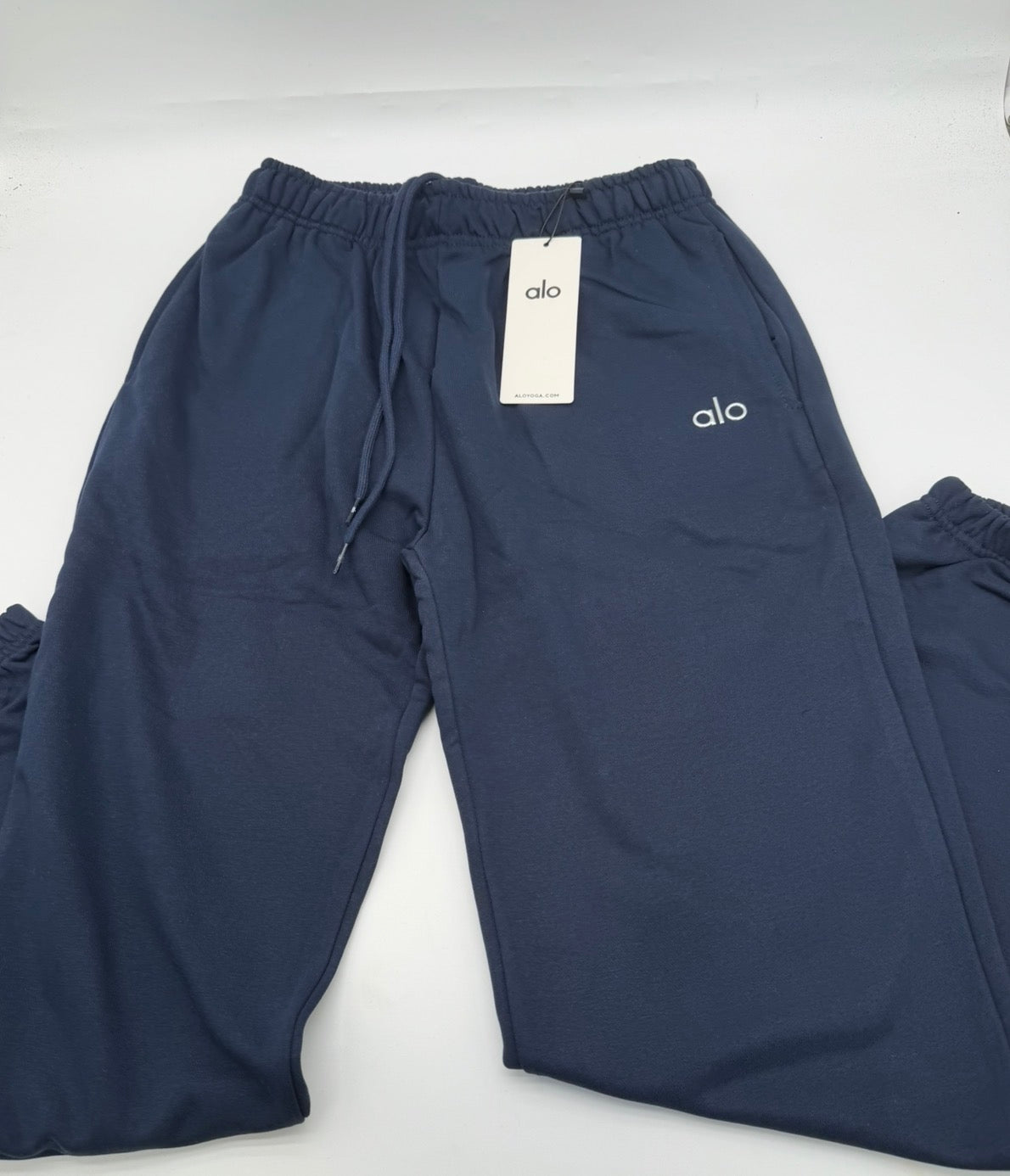ALO Yoga Accolade Cuffed Sweatpants - Navy | Men's