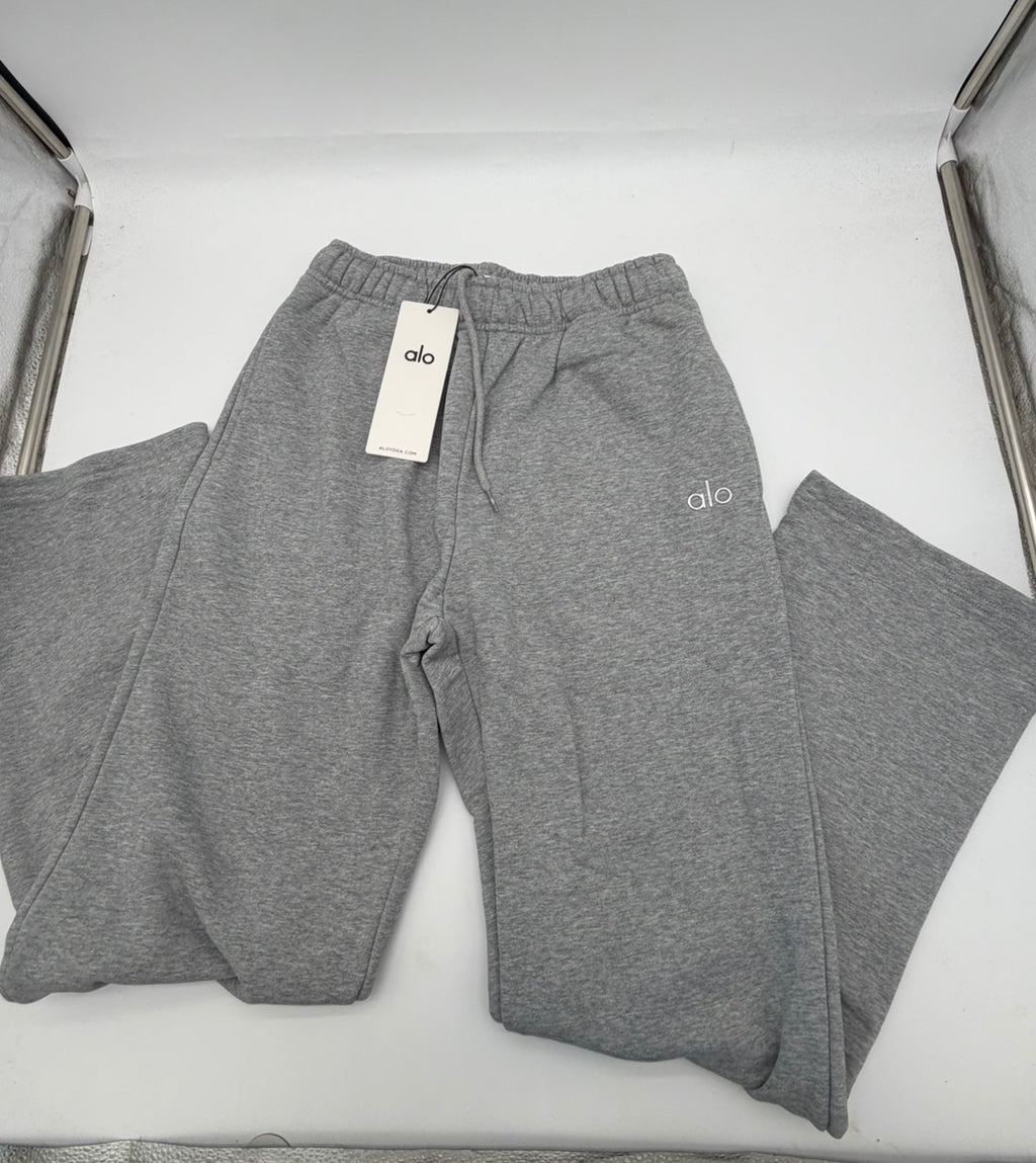 ALO Yoga Accolade Straight Leg Sweatpants -  Grey | Men's