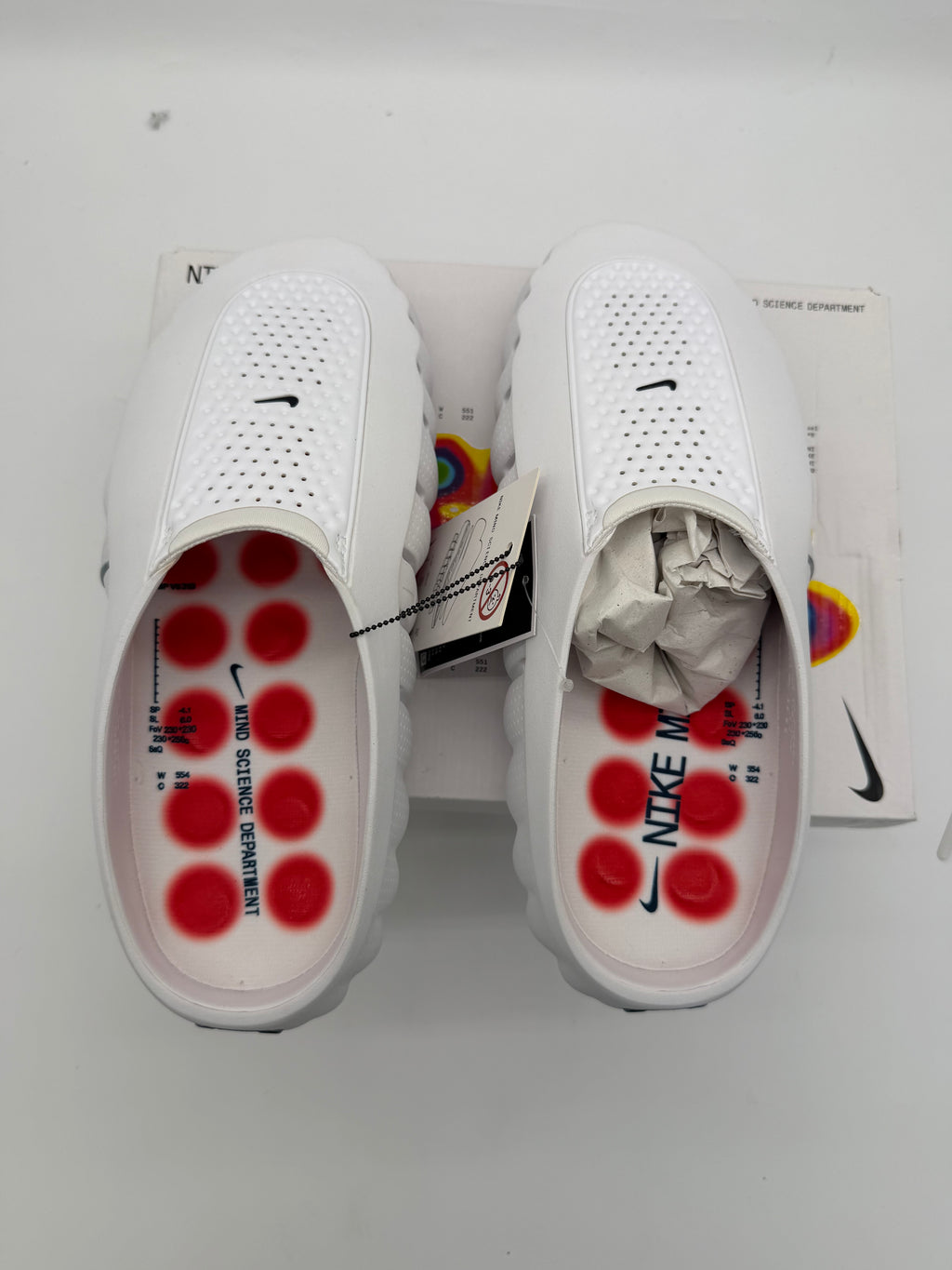 Nike Mind - White / Obsidian Speed Red