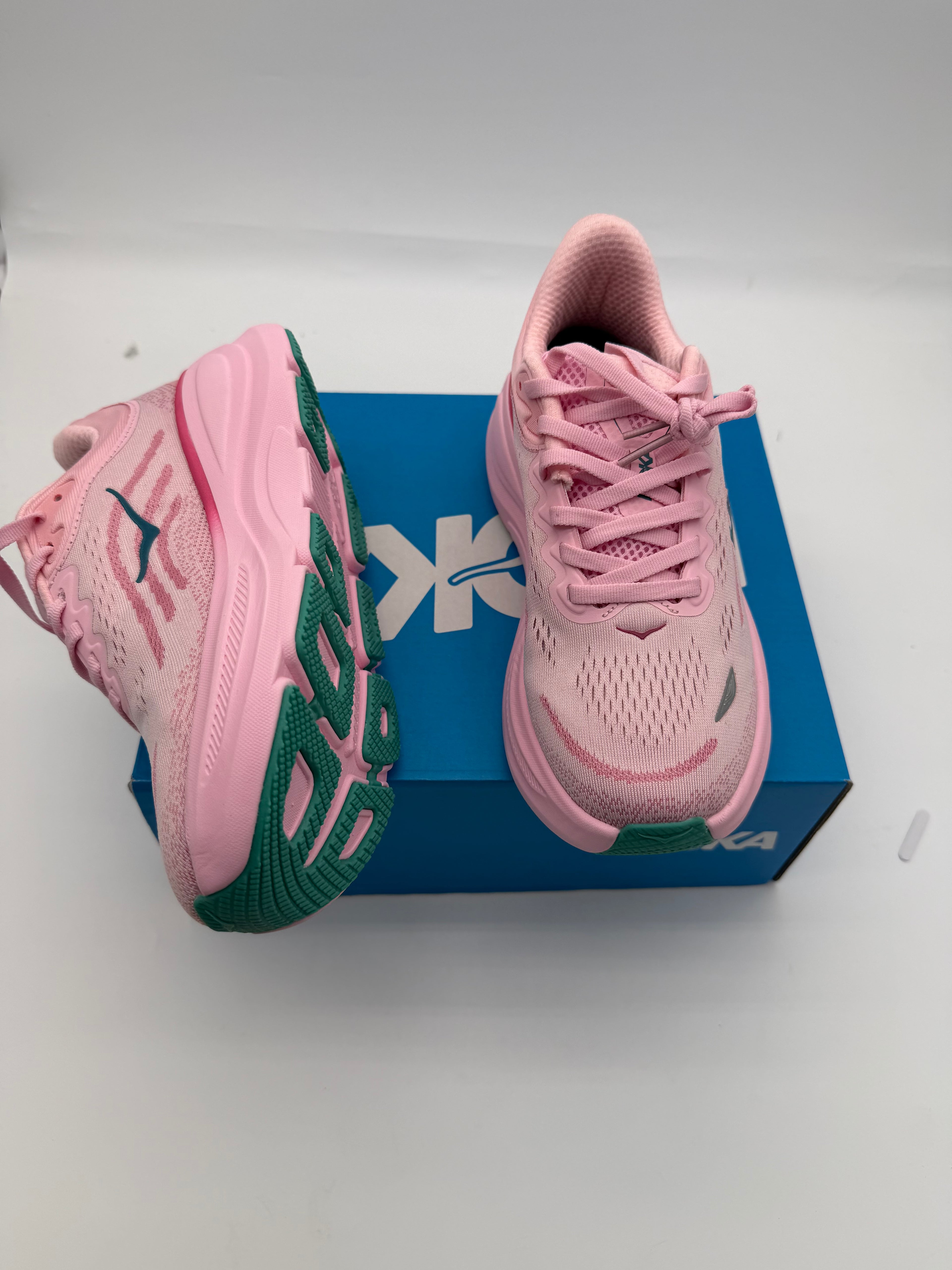HOKA Women’s Bondi 9 - Pink Green